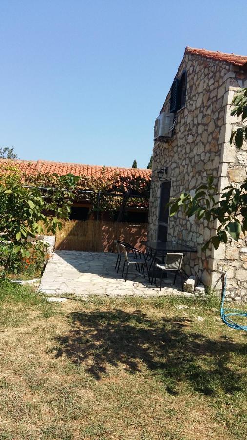 The Stone House-Zacharatos Nikolaos Villa Poulata ภายนอก รูปภาพ